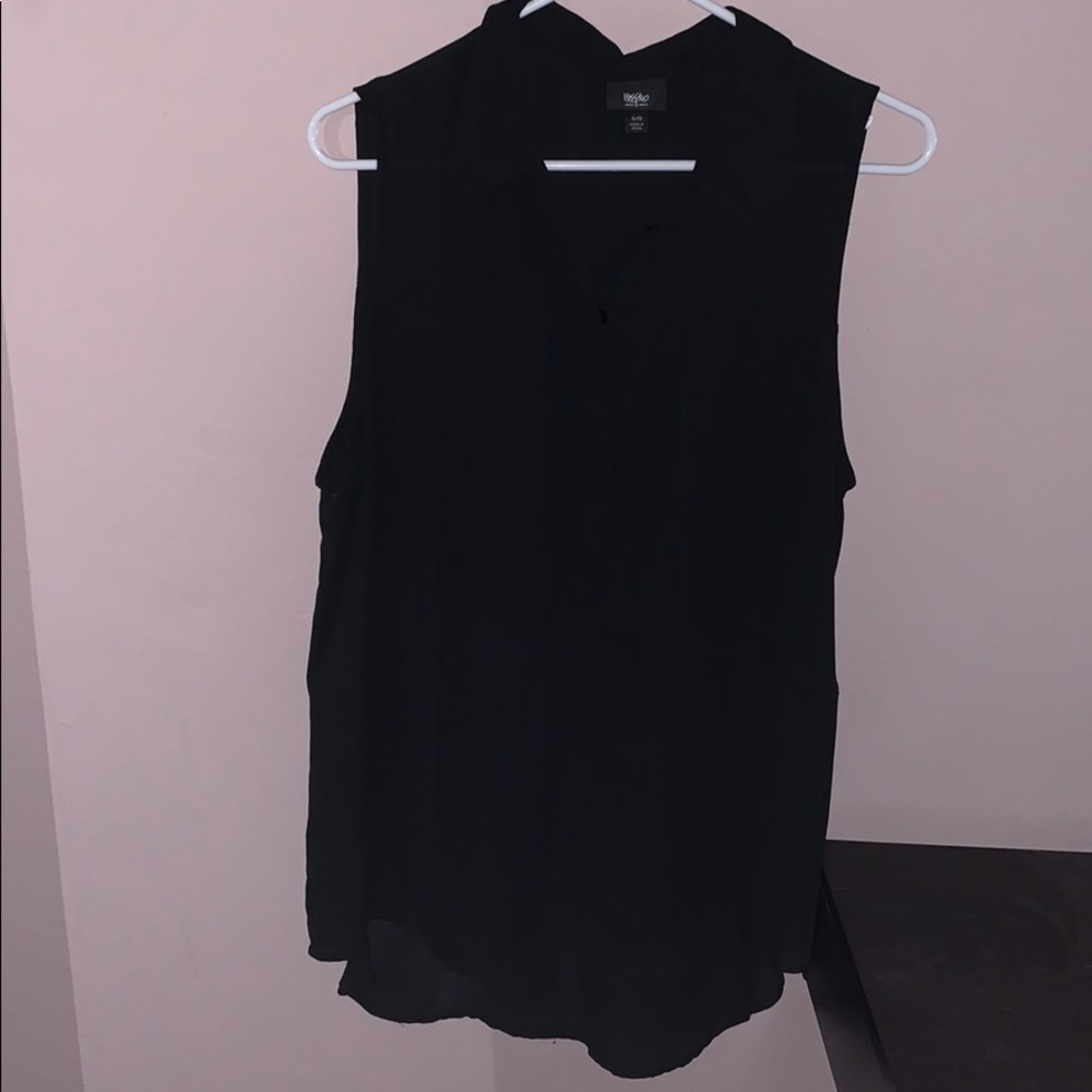 women’s extra large black blouse (long)